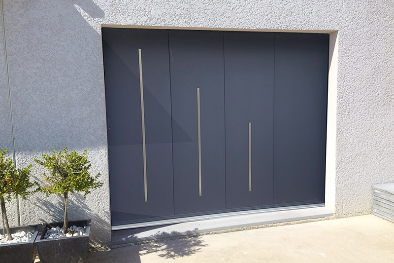Porte de garage grise